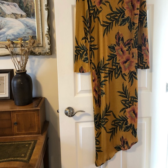 Zara floral asymmetrical hem dress - Picture 2 of 4